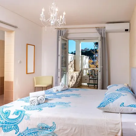 Gurman 3* Supetarska Draga