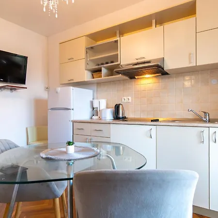 Gurman 3* Supetarska Draga